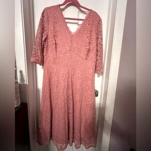 Rose lace dress size XL